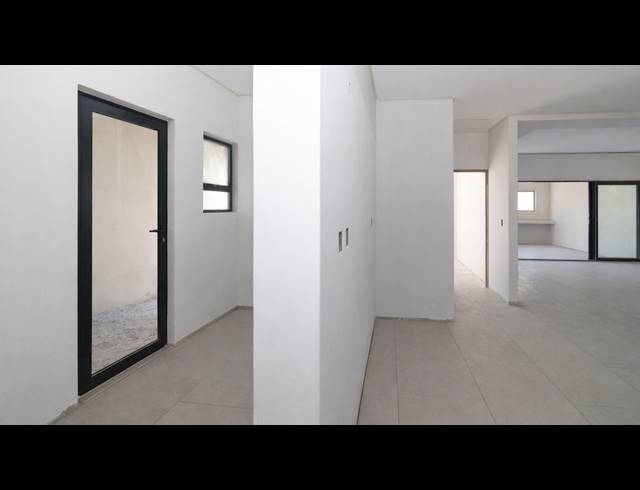 4 BEDROOM HOUSE FOR SALE IN SANDOWN
